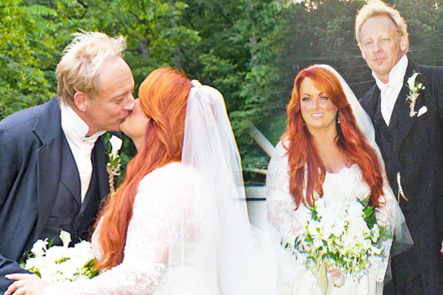 who is wynonna judd married to